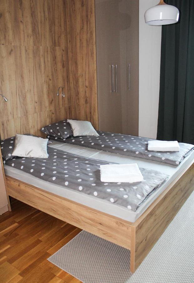 Bright, Modern & Cozy Apartment Тузла Екстериор снимка